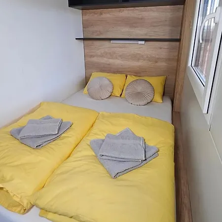 Family-friendly With Swimming Pools Pirovac, Sibenik - 24497 Apartament *