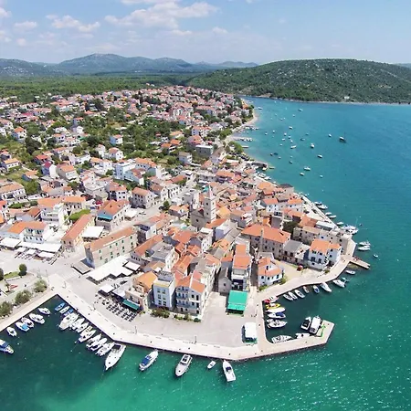 Family-friendly With Swimming Pools Pirovac, Sibenik - 24497 Apartman