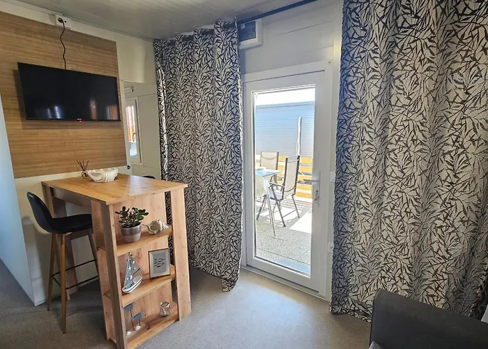 Family-friendly With Swimming Pools Pirovac, Sibenik - 24497 Apartamento